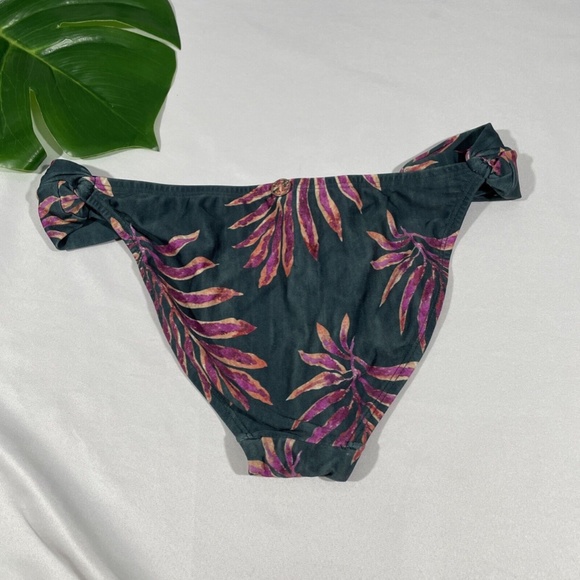 NEW ViX [ Small‎ ] Leaves Loop Bikini Bottom in Green/ Pink - Picture 7 of 12
